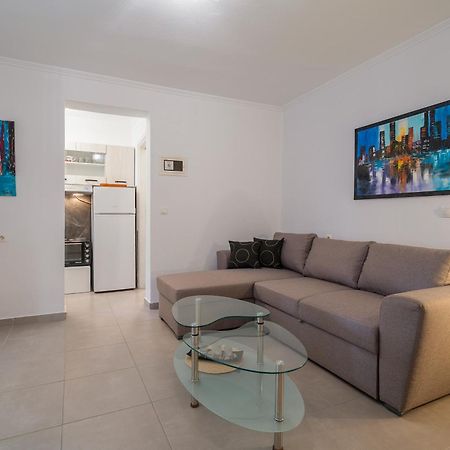 נאוס מרמרס Stefanias Apartment מראה חיצוני תמונה
